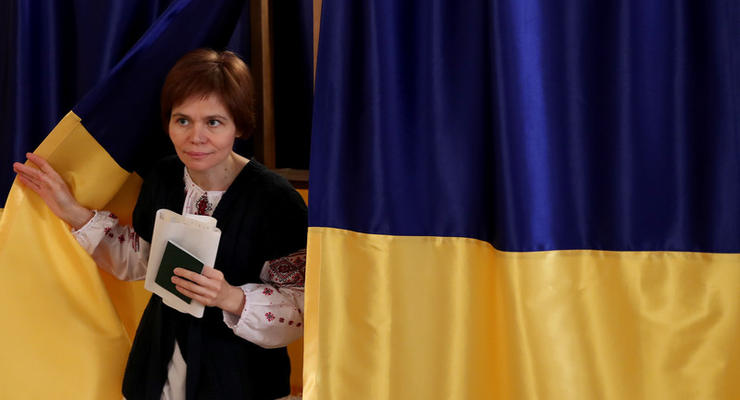 Выборы: Зеленский "обошел" Порошенко в Киеве