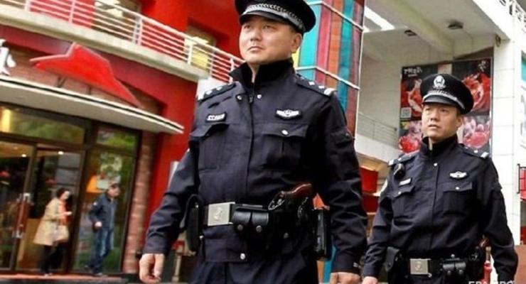 В Китае мужчина с ножом напал на детей, есть жертвы