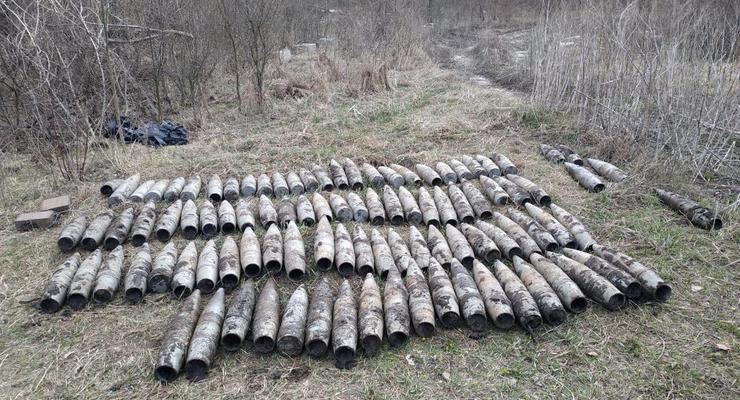 На Луганщине на территории турбазы нашли склад снарядов