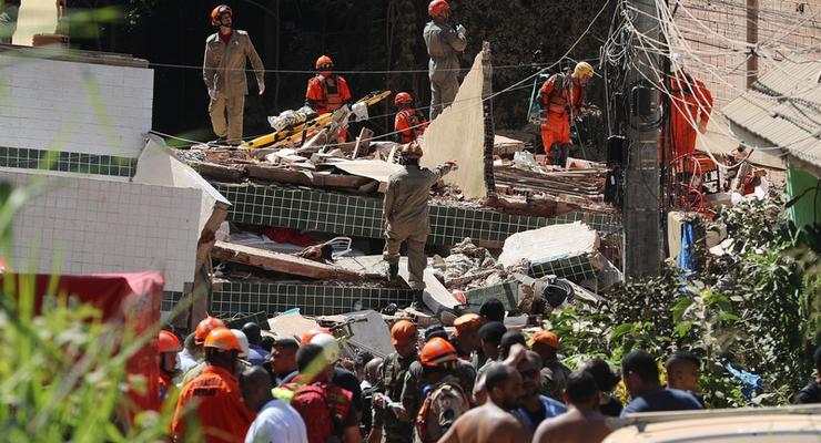 В Рио-де-Жанейро обрушились два дома, есть жертвы