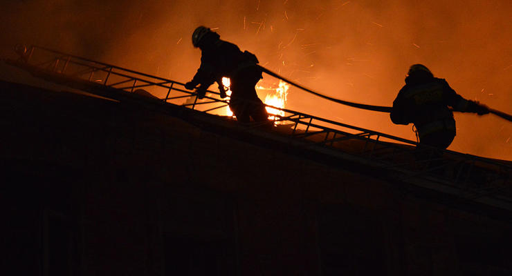 Масштабный пожар в Днепре: горели два старинных здания