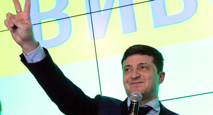"Ищут лазейки": Зеленскому не понравилось время Порошенко для дебатов