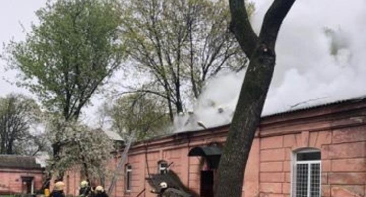 В Одессе горела психбольница: с огнем боролись 40 спасателей
