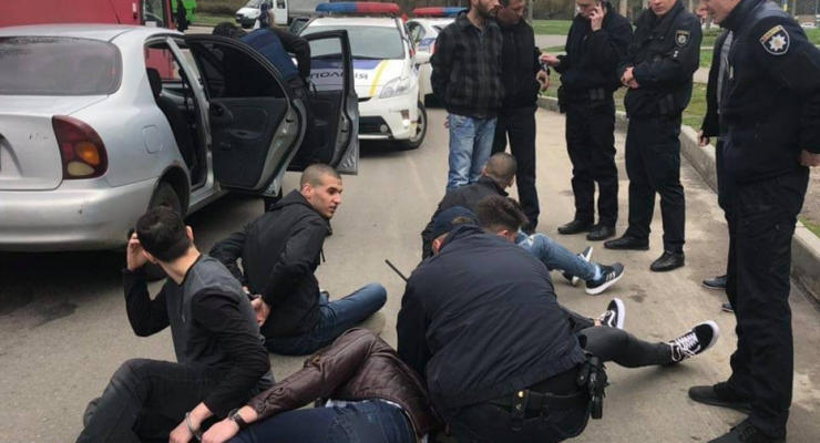 Иностранцы обстреляли часть Нацгвардии в Харькове