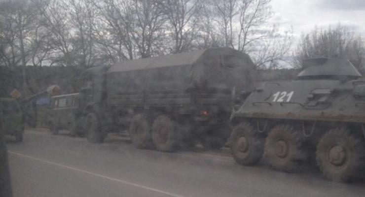 В Крыму заметили колонну российской военной техники