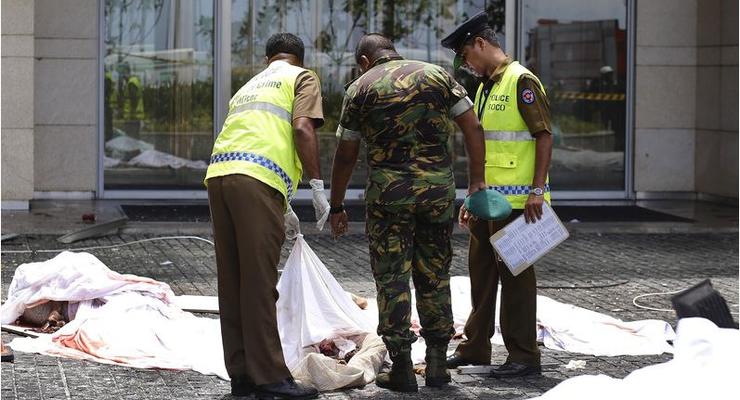 Во время взрывов на Шри-Ланке погибли 35 иностранцев