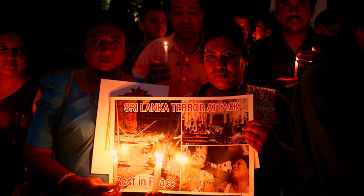 Во взрывах на Шри-Ланке погибли граждане 13 стран