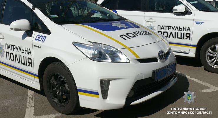 В Житомире полицейская машина врезалась в две легковушки