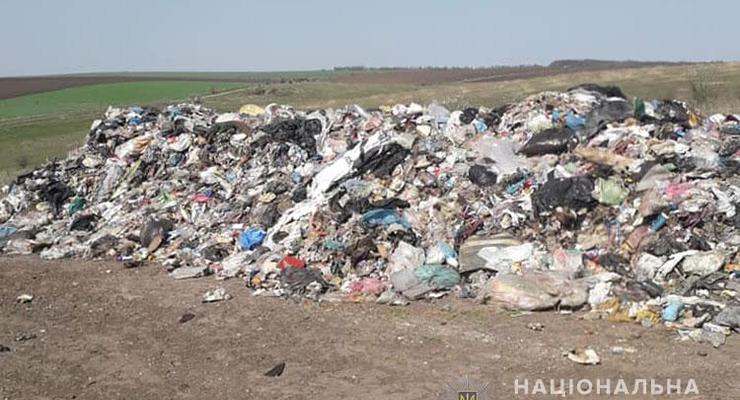 Мусор-путешественник: Львовский мусор нашли в соседней области