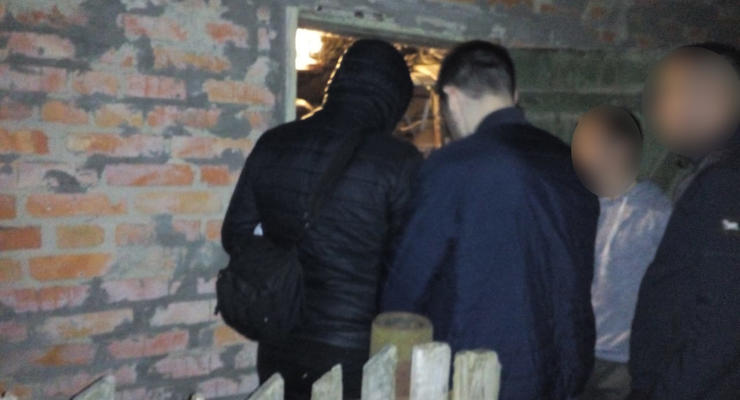 В Полтавской области правоохранитель бросил в пенсионерку гранату