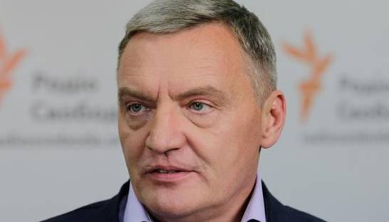 В Кабмине хотят лишать гражданства за паспорта РФ