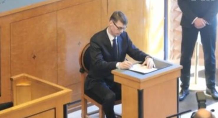 Министр в Эстонии подал в отставку спустя сутки после назначения из-за скандала