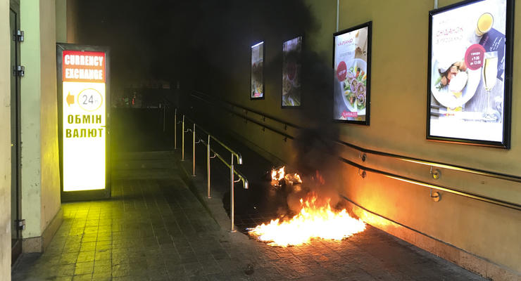 В Киеве в "Арена Сити" прогремел взрыв