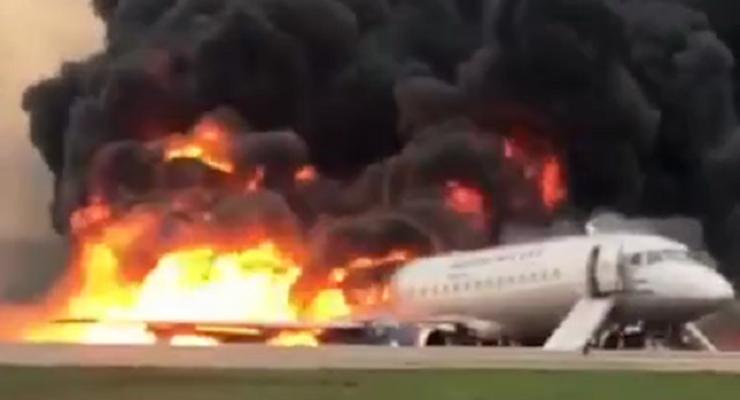 Авиакатастрофа в "Шереметьево": опубликована поминутная хронология событий