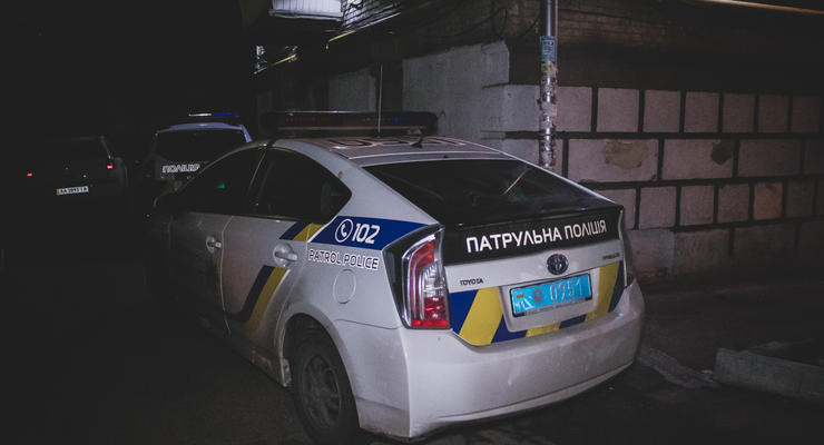 В Киеве женщина выпала из окна пятого этажа
