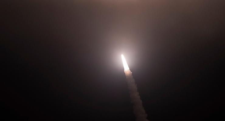 США испытали межконтинентальную ракету