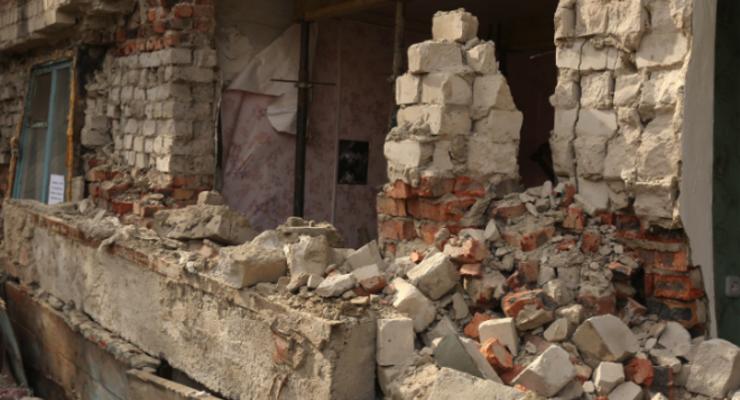 В Харькове обвалилась стена жилого дома