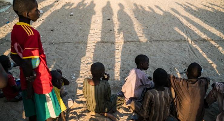 В Нигерии освободили 900 детей, завербованных для боевых действий