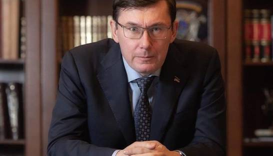 Депутаты собирают подписи за отставку Луценко - СМИ