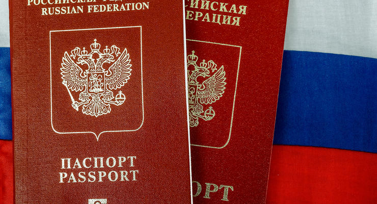 Жителям ОРДЛО с российскими паспортами могут запретить въезд в ЕС