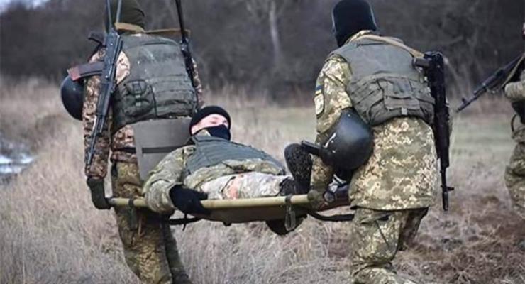 На Донбассе ранен военный