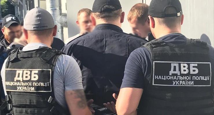 В Одессе двух полицейских задержали за взятки
