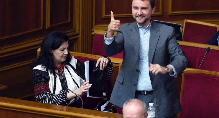 Вятрович: Не прошло и 45 минут после присяги, как Зеленский нарушил Конституцию