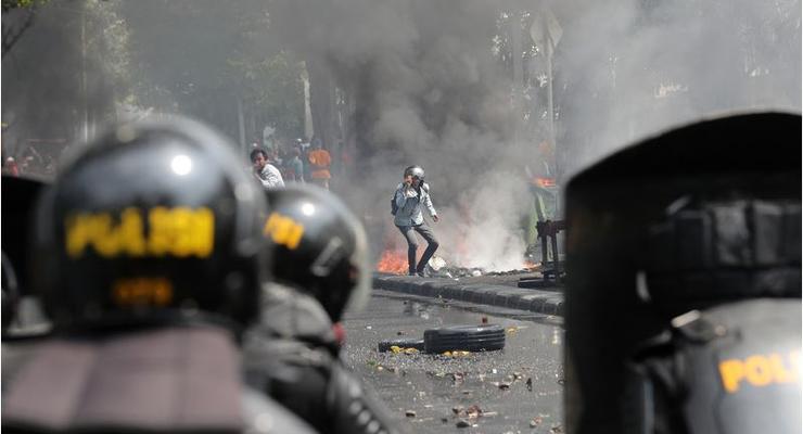 "Майдан" в Индонезии: шестеро погибших
