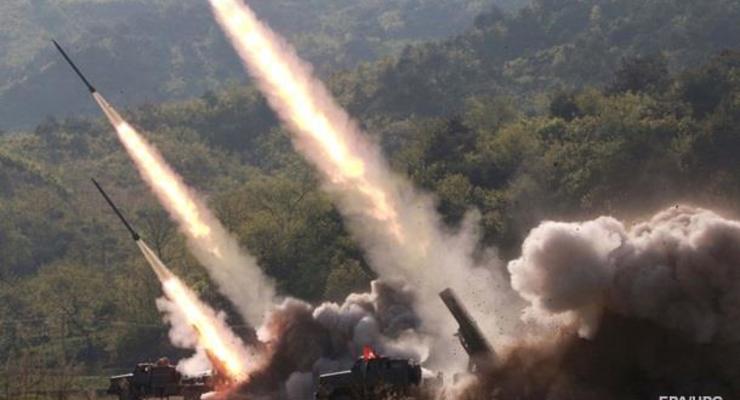 КНДР испытаниями ракет нарушила резолюцию ООН - советник Трампа
