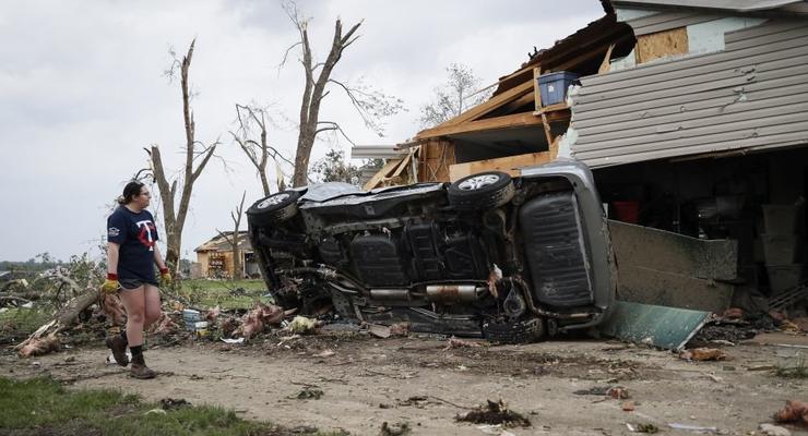 В США 130 человек получили ранения во время торнадо