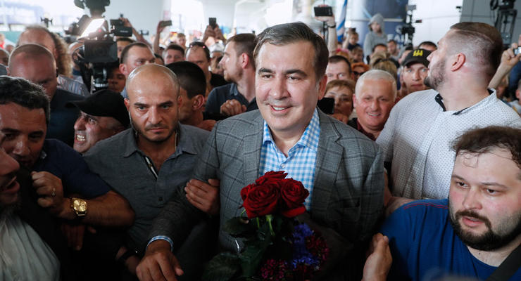 Саакашвили о случайной встрече с Порошенко: Думали, я его покусаю