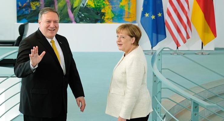 Меркель и Помпео обсудили Украину