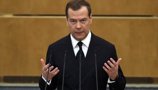 Медведев: Зеленский не налаживает отношения с РФ