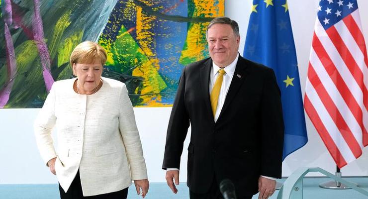 Помпео и Меркель обсуждали поддержку Украины