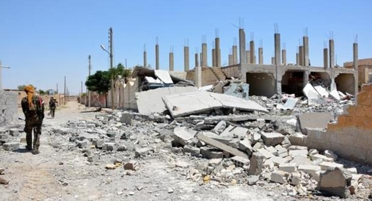 В сирийской Ракке возрвался автомобиль, погибли десять человек