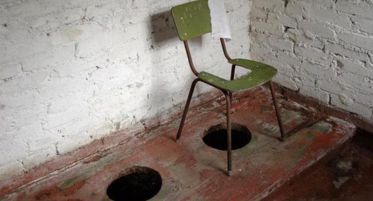 В Чигирине экс-чиновник украл на школьных туалетах почти миллион гривен