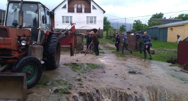 На Прикарпатье оценили ущерб от паводка
