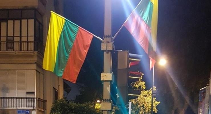 В Тель-Авиве по ошибке вывесили флаги Литвы вместо флагов ЛГБТ