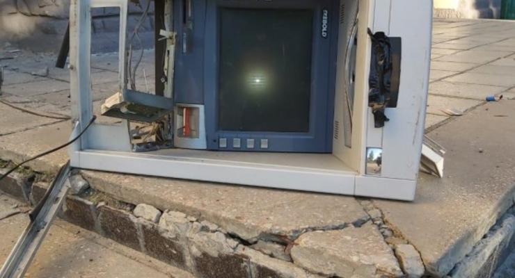Под Харьковом неизвестные взорвали банкомат