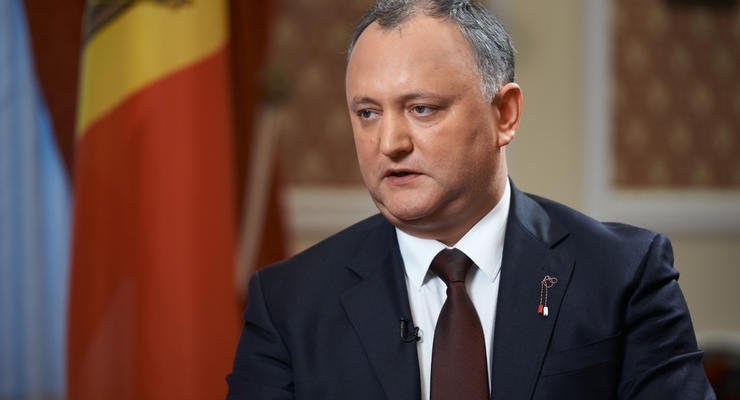 Конституционный суд Молдовы отстранил от должности президента Додона