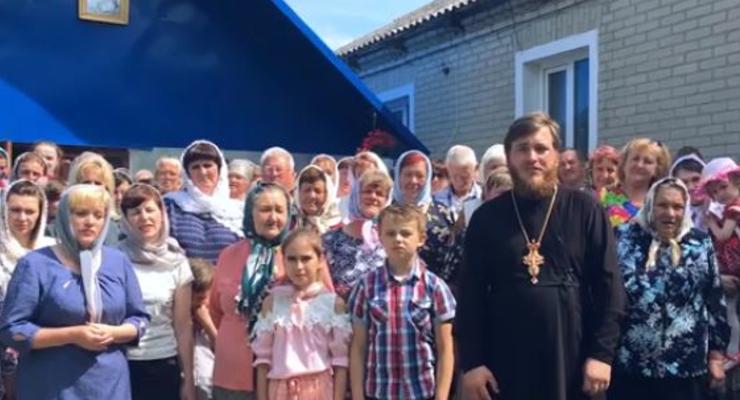 Верующие Волынской области обратились к президенту с просьбой защитить их церковь от рейдеров