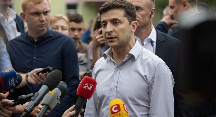 Депутаты в КСУ заявляют, что Зеленский не мог распустить парламент до 17 июня