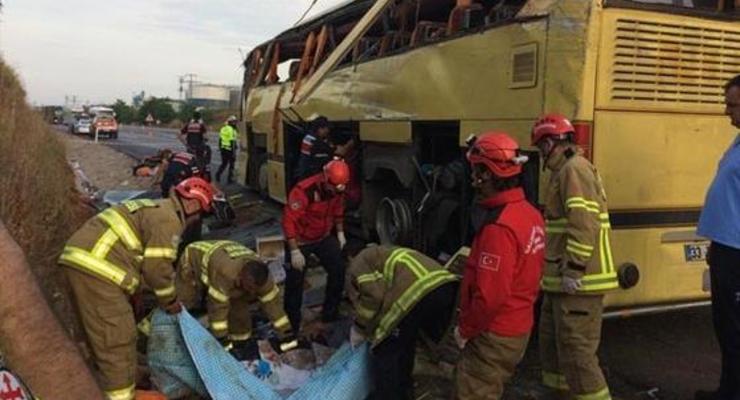 В Турции попал в ДТП автобус с туристами: более 50 пострадавших