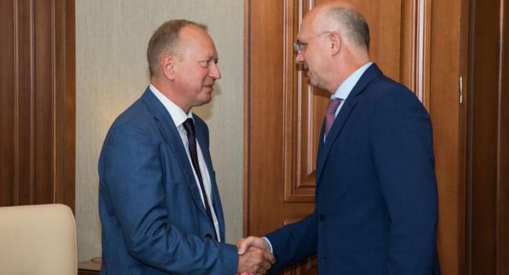 Премьер  Молдовы провел переговоры с представителем Украины