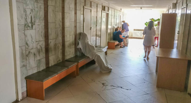"Скорая" отказалась приехать: Киевлянка умерла в поликлинике в очереди к врачу