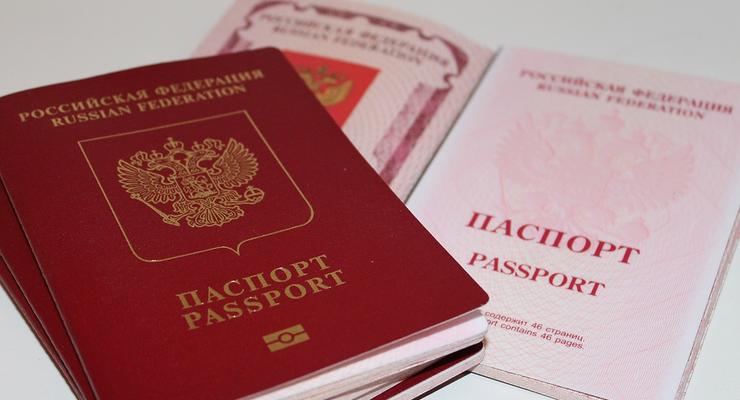 Жители 12 областей Украины хотят получить гражданство РФ по упрощенной процедуре
