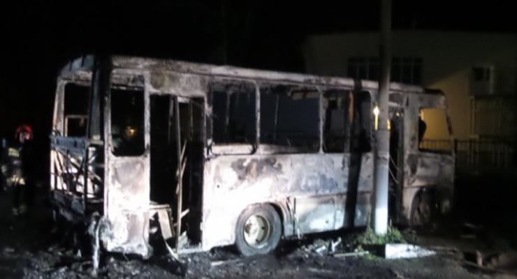 Под Киевом на стоянке сгорели 10 автобусов "Богдан"