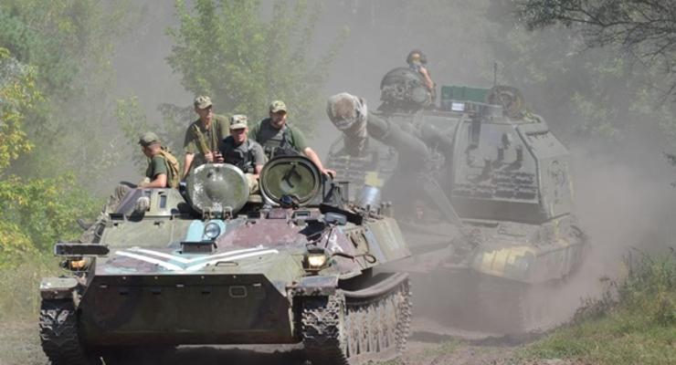 Резкое обострение на Донбассе: 24 обстрела