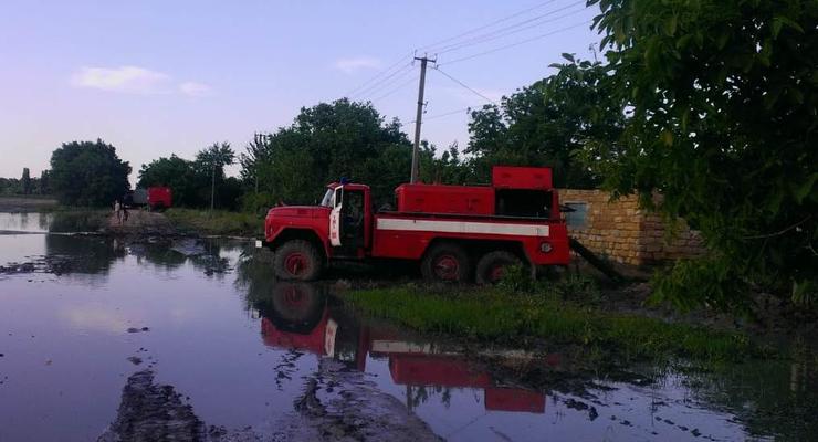 Ливень в Херсонской области: подтоплены более 200 дворов