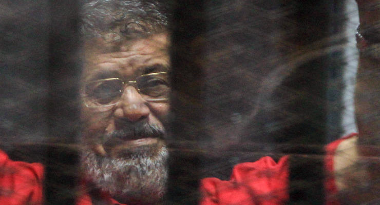 Экс-президент Египта умер в зале суда